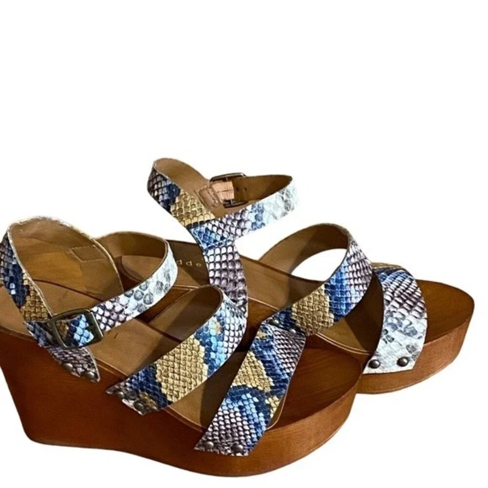 Madden Girl sexy snakeskin platform shoes, chunky wood 3.5 heels size 6